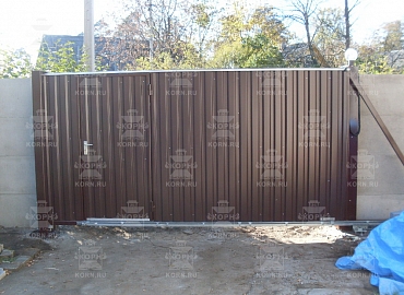 Откатные ворота серии КЛАССИК с врезной калиткой